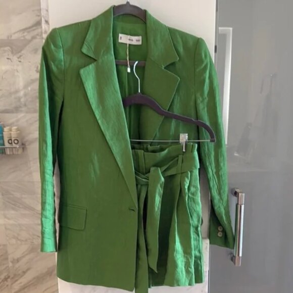 Mango Green Blazer with Matching Shorts - Picture 9 of 9
